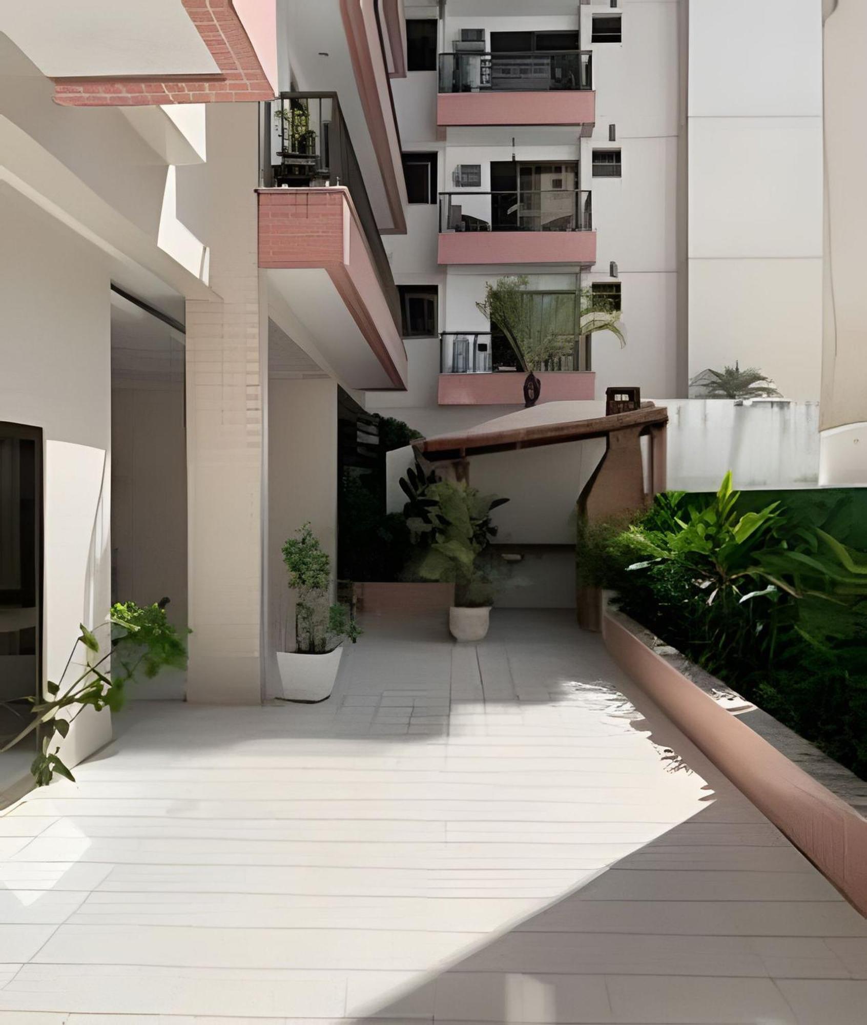 Apartamento Design Moderno E Contemporaneo Wi-fi 500m P/ate 04 *